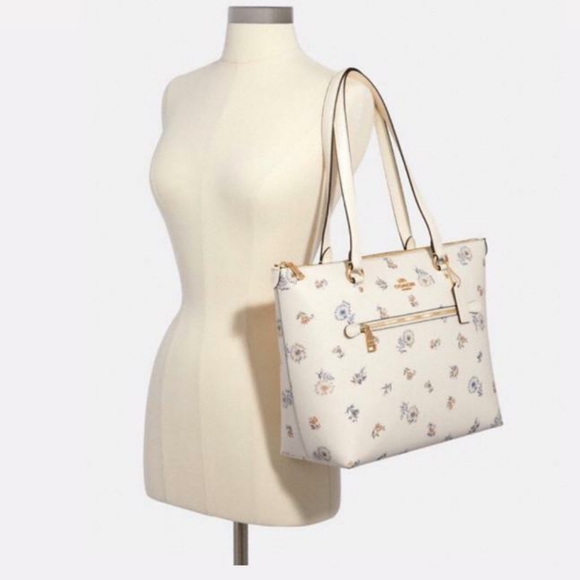 ⚜COACH Gallery Tote With Dandelion Floral Print - Picture 2 of 8